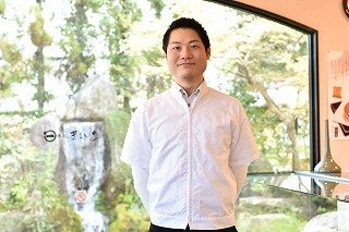 市丸翔大_プロフィール写真.jpg